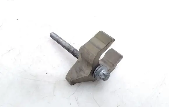 BMW X5 F15 Fuel Injector clamp holder 
