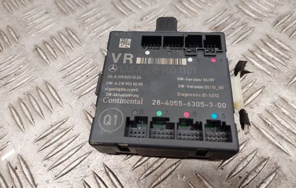 Mercedes-Benz CLS C218 X218 Door control unit/module A2189001101