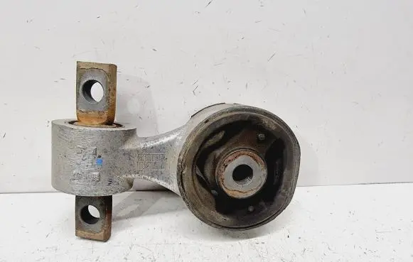 Honda CR-V Engine mount bracket 50890T1GE01