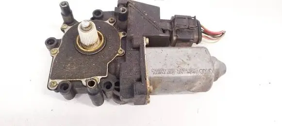 Audi A4 S4 B5 8D Front door window regulator motor 8D0959802D
