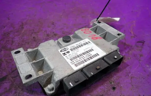 Peugeot 1007 Engine control unit/module ECU 