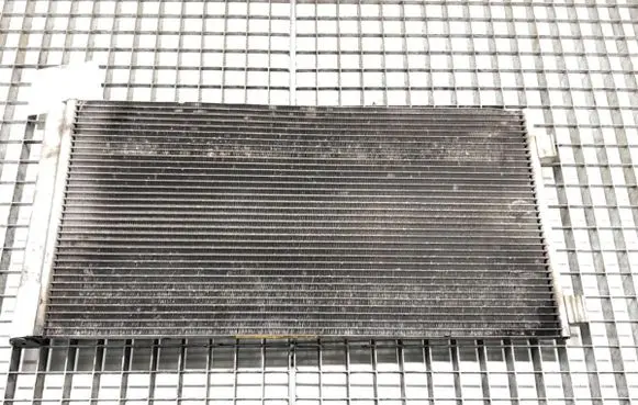 Mini One - Cooper Clubman R55 Coolant radiator 9228607