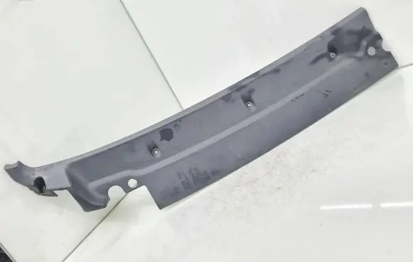 Iveco Daily 3rd gen Wiper trim 500330602