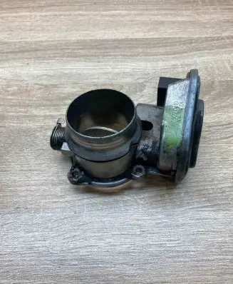 BMW 5 E60 E61 Throttle valve 7804384 B73090610
