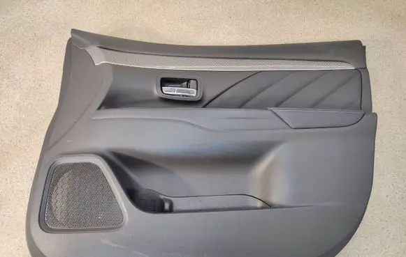 Mitsubishi Outlander Front door card panel trim