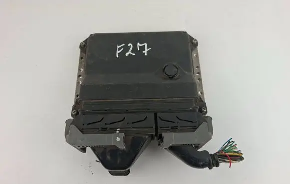Toyota Yaris Engine control unit/module 896610DB31