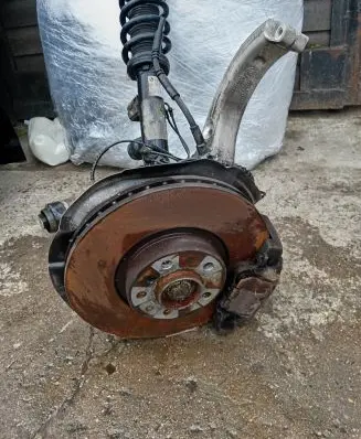 BMW X6 F16 Front wheel hub spindle knuckle