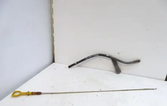 Hyundai Tucson JM Oil level dip stick 