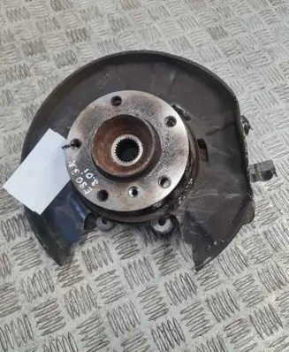 Rear wheel hub