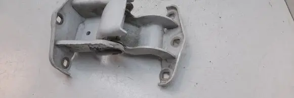 Nissan Primastar Loading door upper hinge 527428