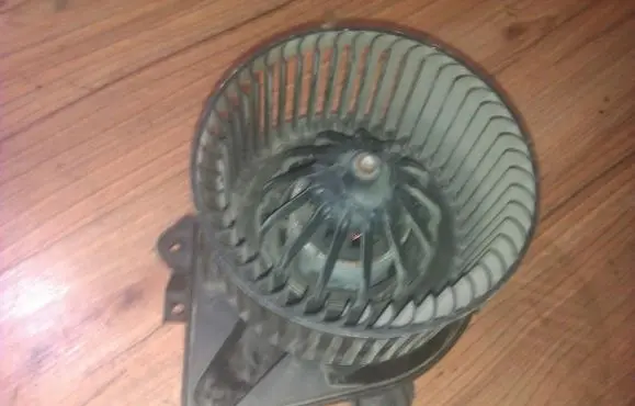 Fiat Punto (176) Heater fan/blower 1881E1AA01T025 1881E.1AA.01.T025