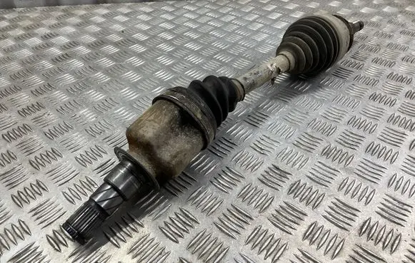 Nissan Navara D23 Front driveshaft 