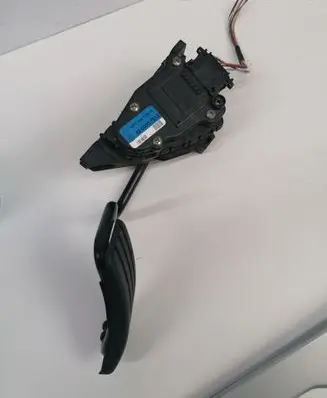 Renault Espace - Grand espace IV Accelerator throttle pedal 8200007513 6PV00811918