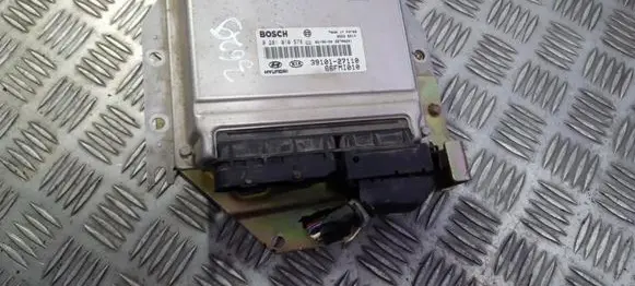 Hyundai Trajet Engine control unit/module 0281010578