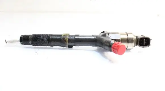 Toyota RAV 4 (XA20) Fuel injector 23670-27030