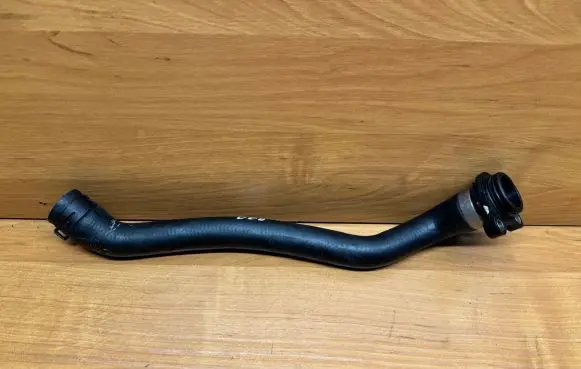 BMW 5 F10 F11 Engine coolant pipe/hose 7580969 11537580969