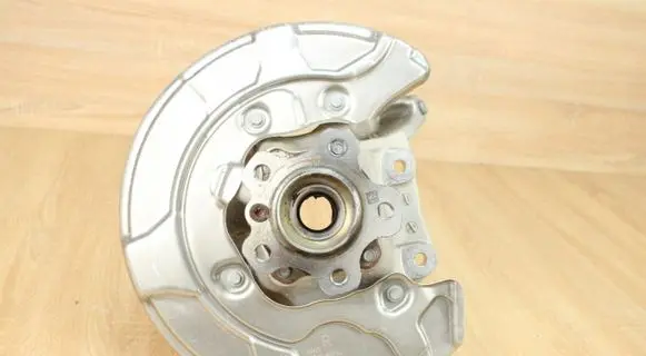 BMW 5 G30 G31 Front wheel hub 6866338