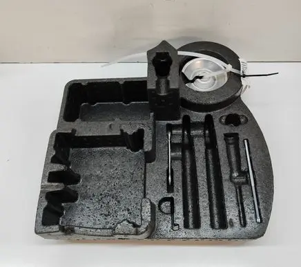 Porsche Cayenne (9Y0 9Y3) Other trunk/boot trim element 760012115
