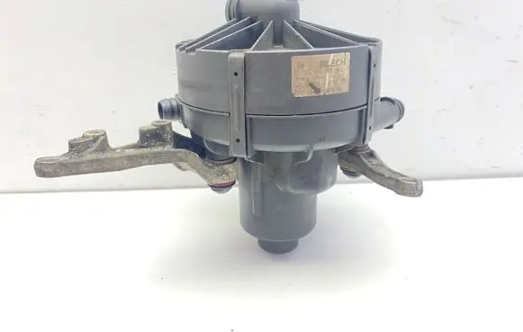 Mercedes-Benz CLS C219 Secondary air pump A0001405185