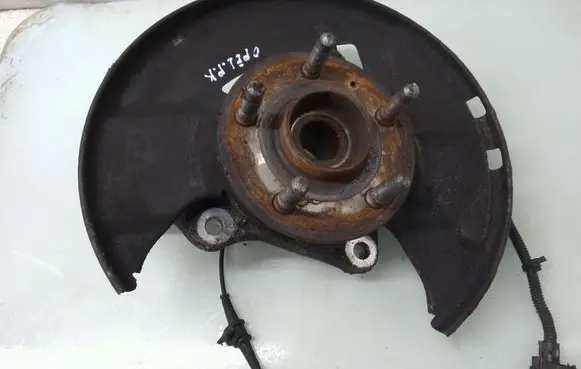 Opel Insignia A Front wheel hub spindle knuckle 