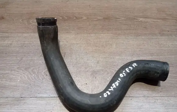 Volvo V70 Engine coolant pipe/hose 08671393