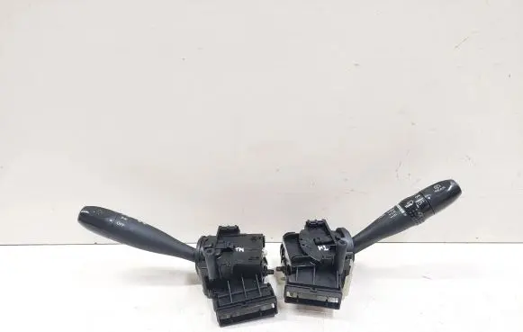 Hyundai Getz Wiper turn signal indicator stalk/switch 32933A 32932A