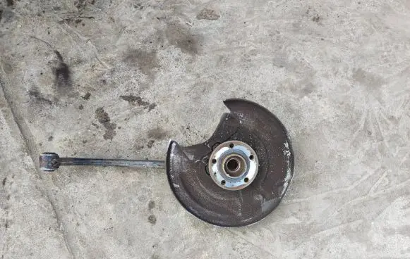 Volvo XC90 Rear wheel hub spindle/knuckle 