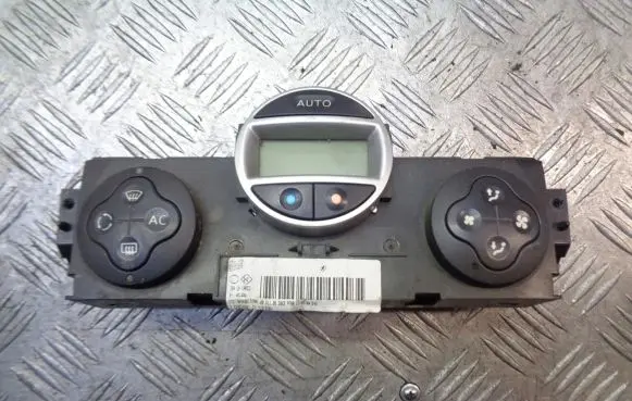 Renault Scenic II - Grand scenic II Interior fan control switch 8200344842