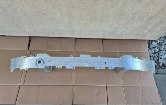 BMW 5 G60 G61 Front bumper support beam 5A02FA9