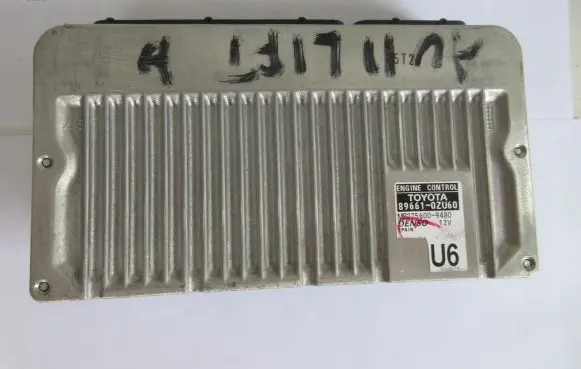 Toyota Auris E180 Other control units/modules 896610ZU60