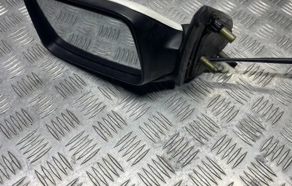 Volkswagen Golf III Front door electric wing mirror 055009L