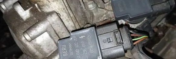 Volkswagen Fox High voltage ignition coil 0040102059