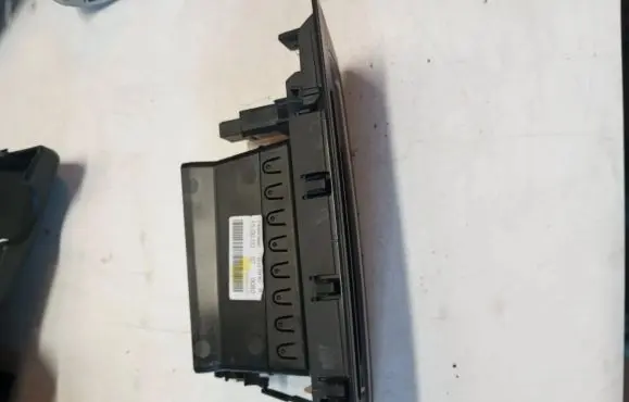 Volvo S60 Dash center air vent grill 1302138