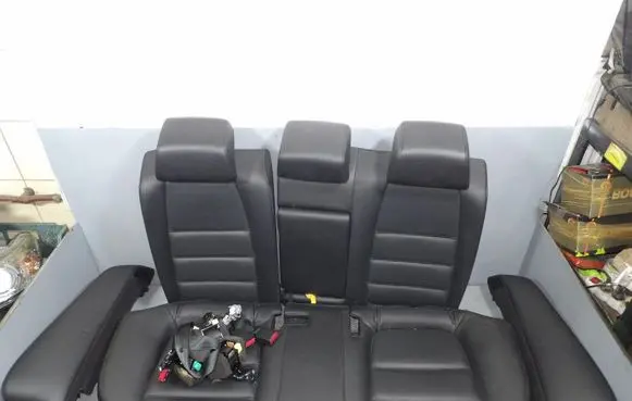 Mazda 6 Second row seats