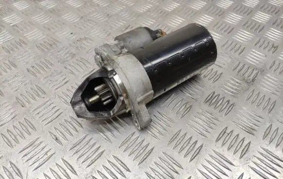 Mercedes-Benz E C207 W207 Starter motor A0061517201