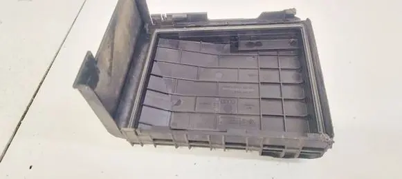 Volkswagen PASSAT B7 Battery box tray 1K0937132F 1K0937132G