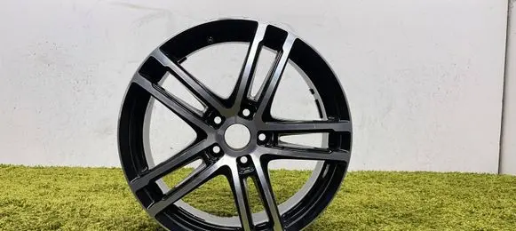 Audi A4 S4 B8 8K R18 alloy rim 