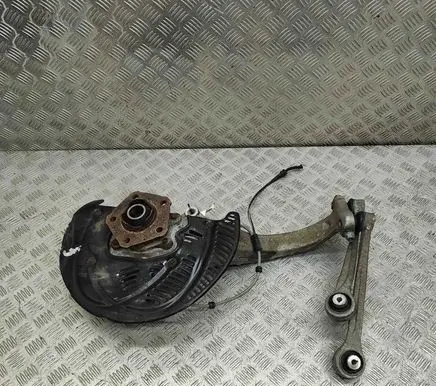 Audi e-tron Front wheel hub 4M0407560
