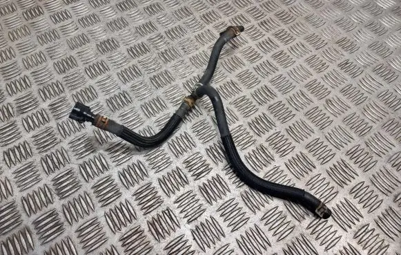 Volkswagen Cross Polo Fuel line/pipe/hose 6r0130295