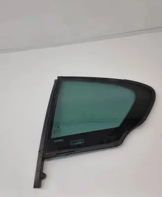 BMW 5 F10 F11 Rear vent window glass 