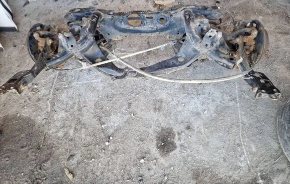 Toyota RAV 4 (XA40) Rear subframe 