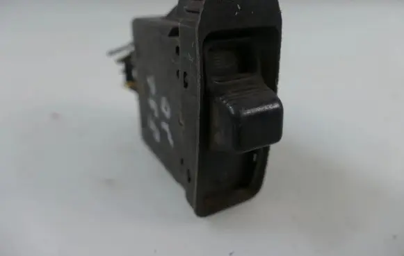 BMW 7 E32 Fog light switch 