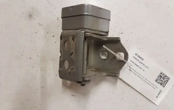 Renault Megane II Front door upper hinge