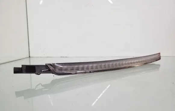 BMW 3 E46 Third/center stoplight 6917540
