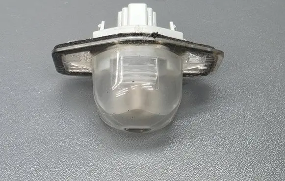 Honda CR-V Number plate light P7256