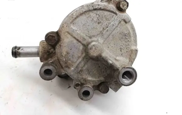 Nissan NP300 Vacuum pump 14650EB300
