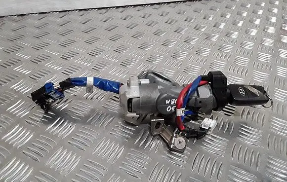 Hyundai i30 Ignition lock fdzdc2