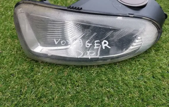 Chrysler Voyager Front fog light 04857238AB 5930100001