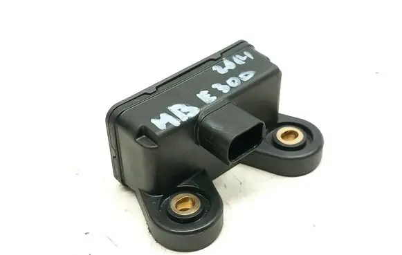 Mercedes-Benz E W212 ESP acceleration yaw rate sensor A0009052500 FD14M04 10170106863