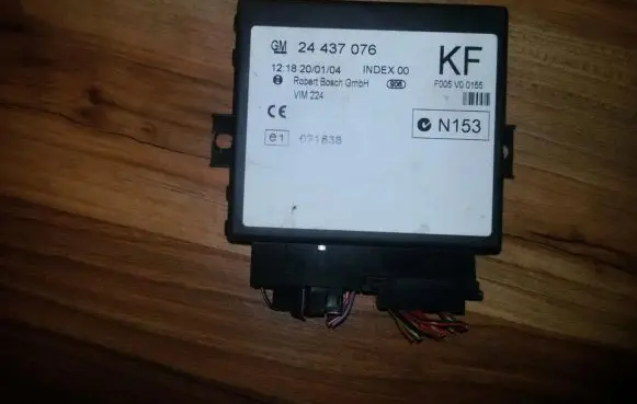 Opel Zafira A Comfort/convenience module 24437076 021838